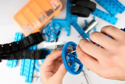 ساخت ماشین با ابزار